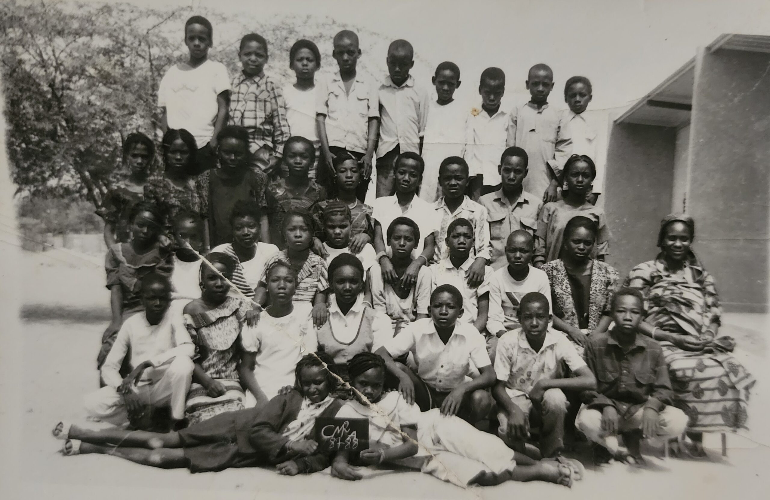 Souley Oumarou's elementary school class in Niger, 1988