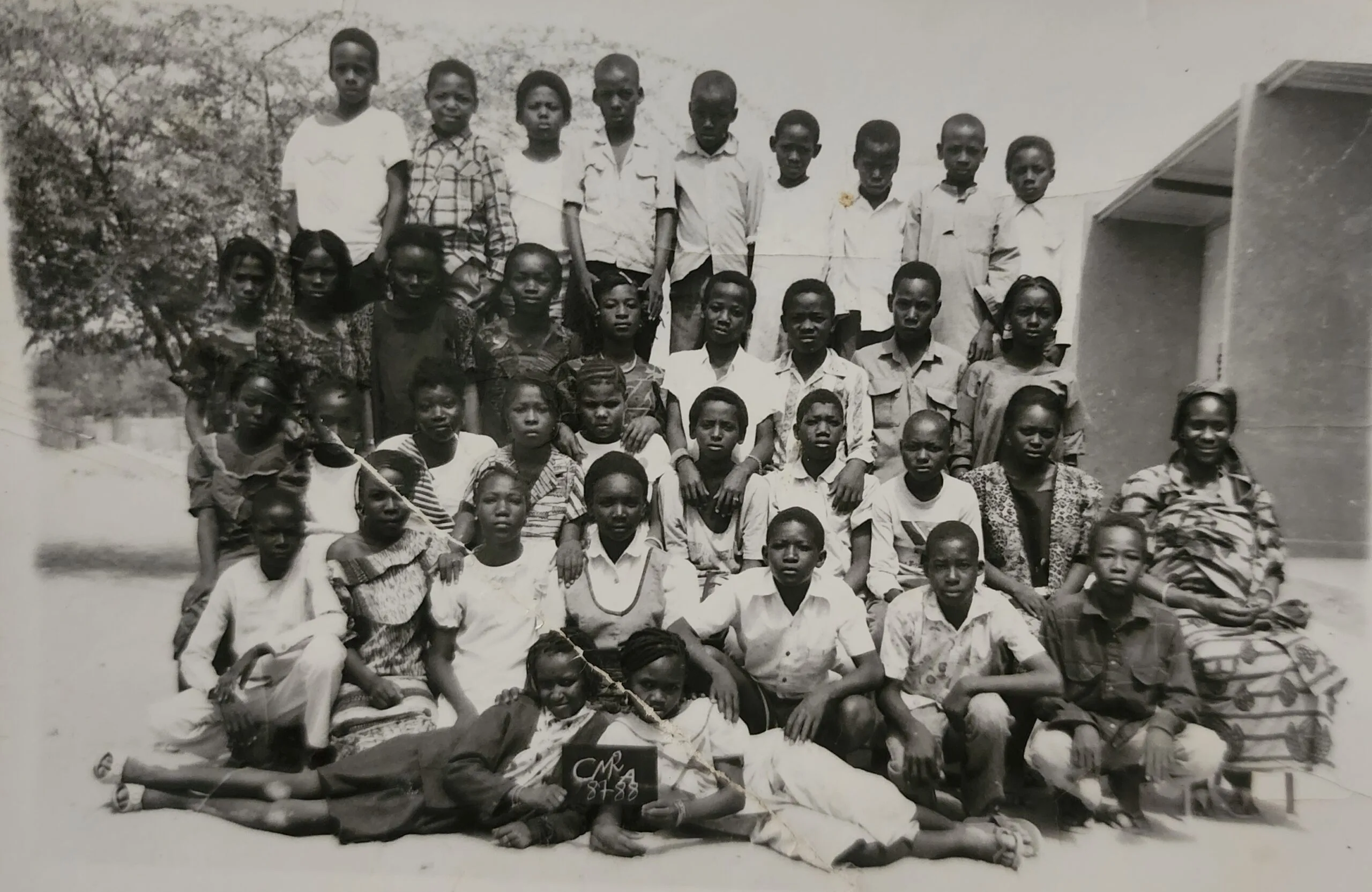 Souley Oumarou's elementary school class in Niger, 1988